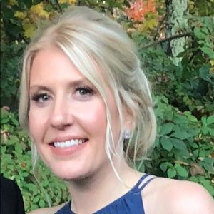 Meet your Posher, Alyssa